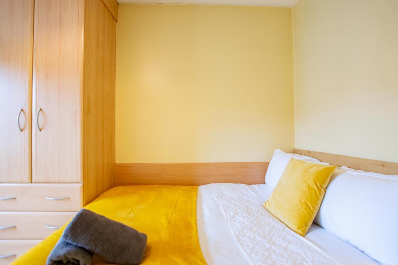 126 - Gort Na Coiribe 4 Bedroom Duplex, By Shortstays Galway Exterior foto