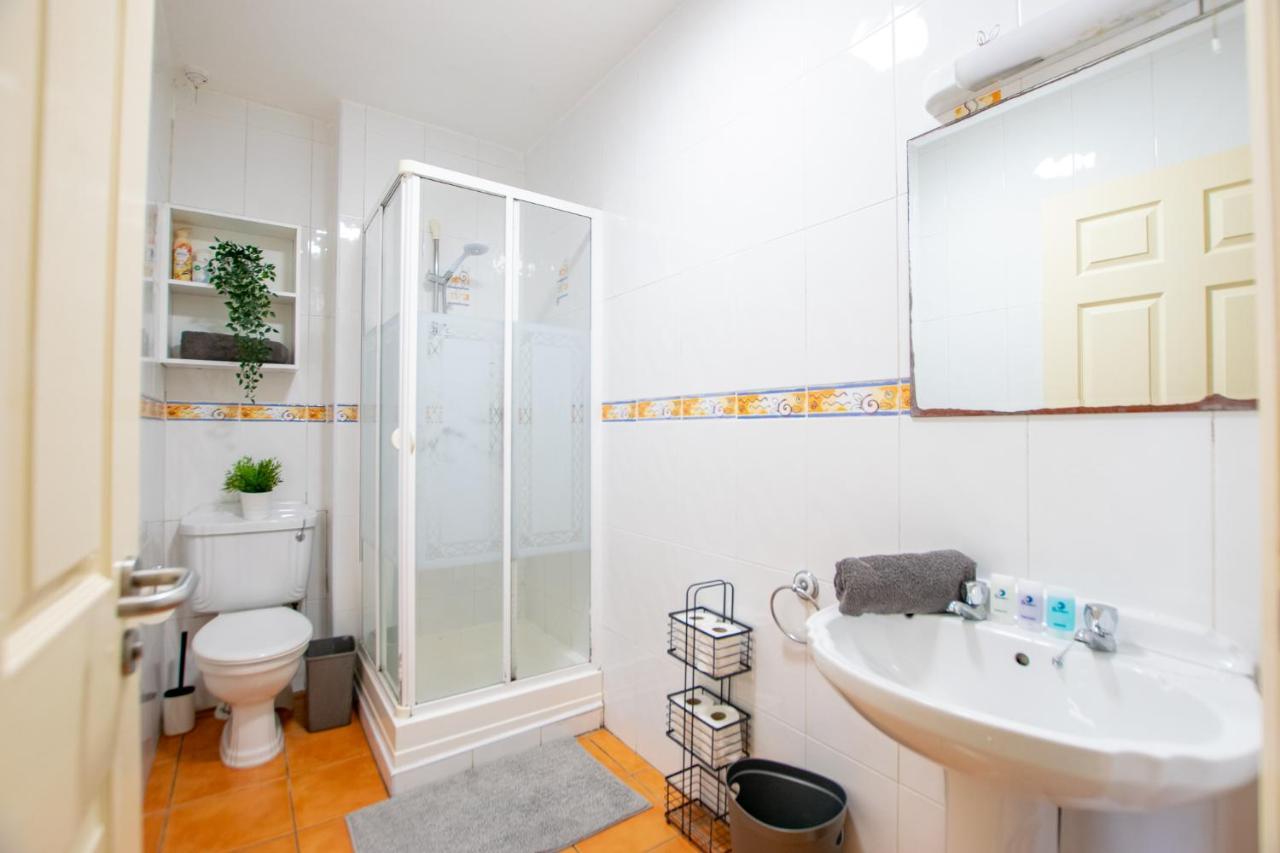 126 - Gort Na Coiribe 4 Bedroom Duplex, By Shortstays Galway Exterior foto