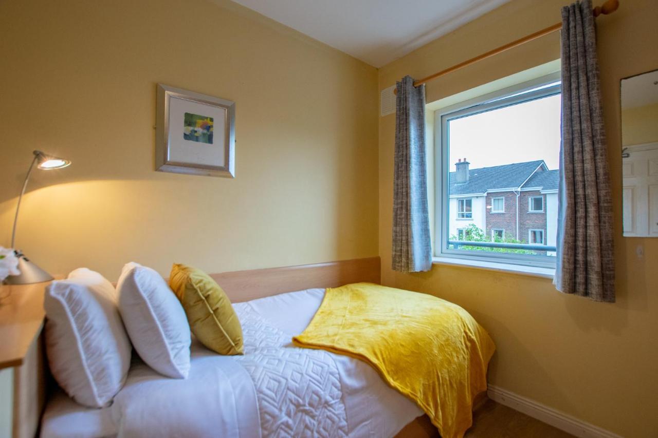126 - Gort Na Coiribe 4 Bedroom Duplex, By Shortstays Galway Exterior foto